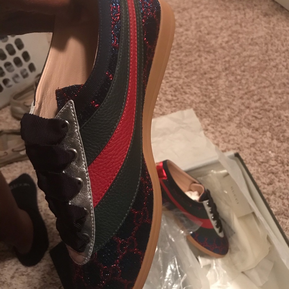 Gucci Shoes size 6 in men’s or 9/9.5 in women’s